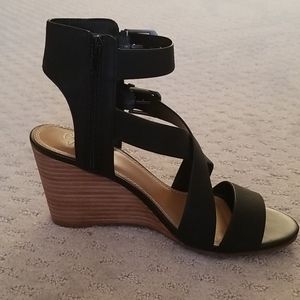 Crown Vintage Lillee sandal.